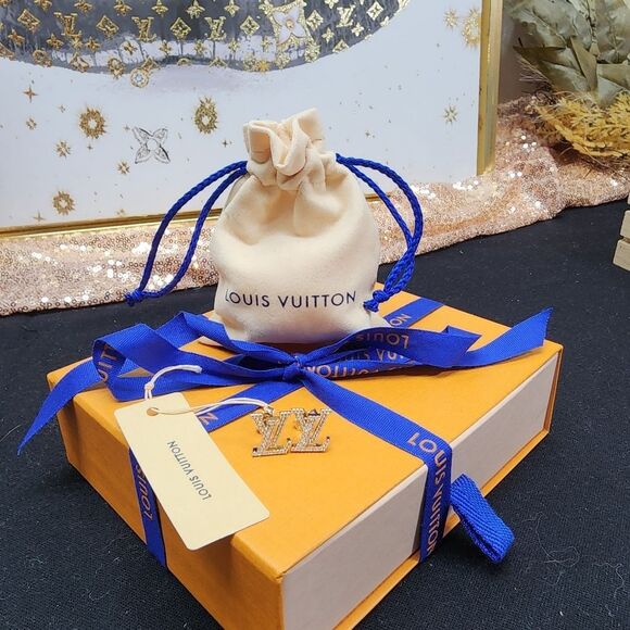 NWT Louis Vuitton Iconic Crystal Initiales Earrings Gold Authentic - GI… - Picture 8 of 16